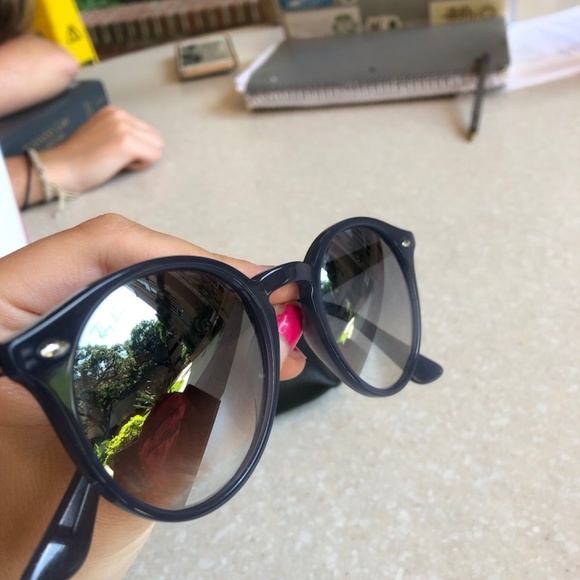 Ray Ban RB2180 - Picture 3 of 7